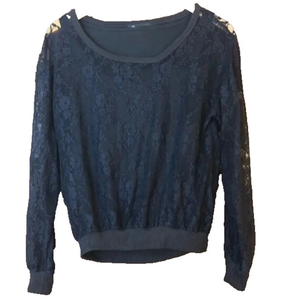 Fleurish Cottagecore long sleeve top size medium attached underlay retro